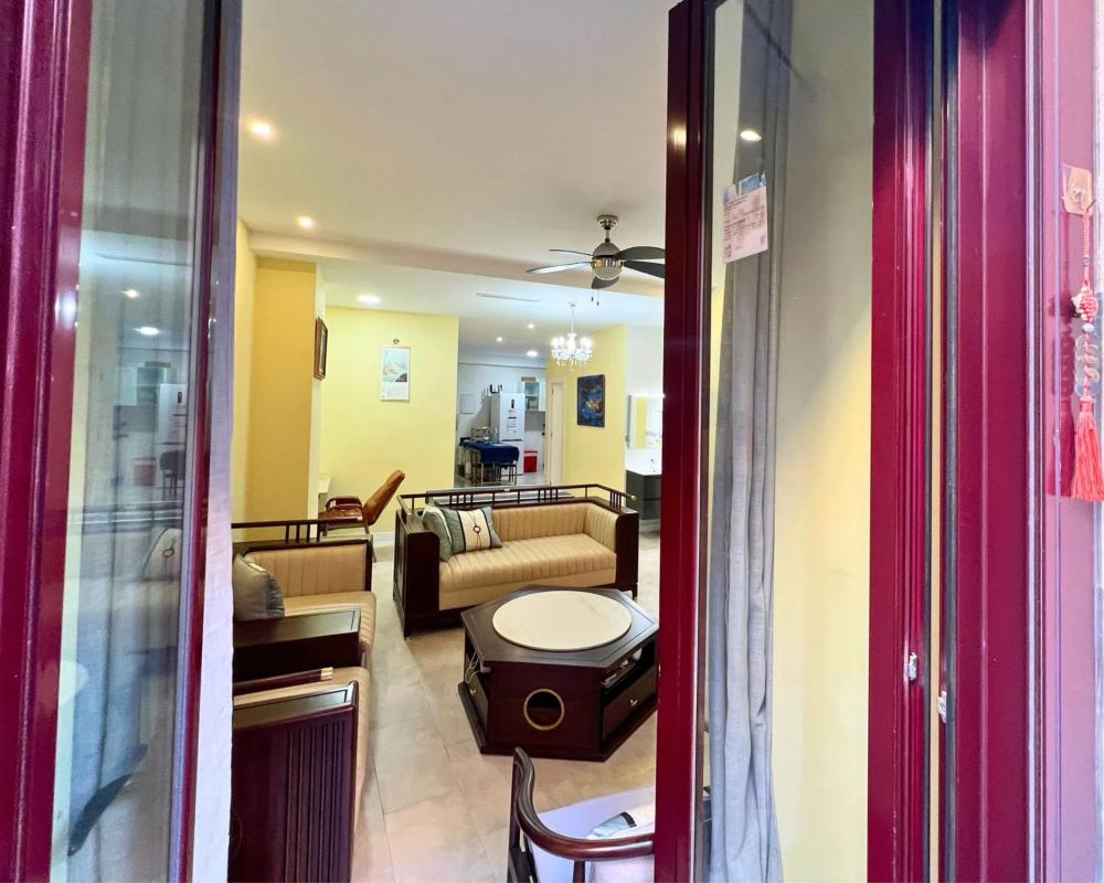 Sale of apartment in Calle Castaños, Alicante
photo 2