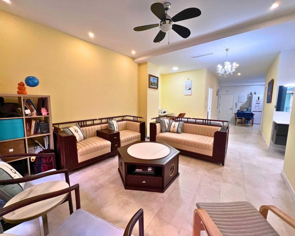 Sale of apartment in Calle Castaños, Alicante
photo 3