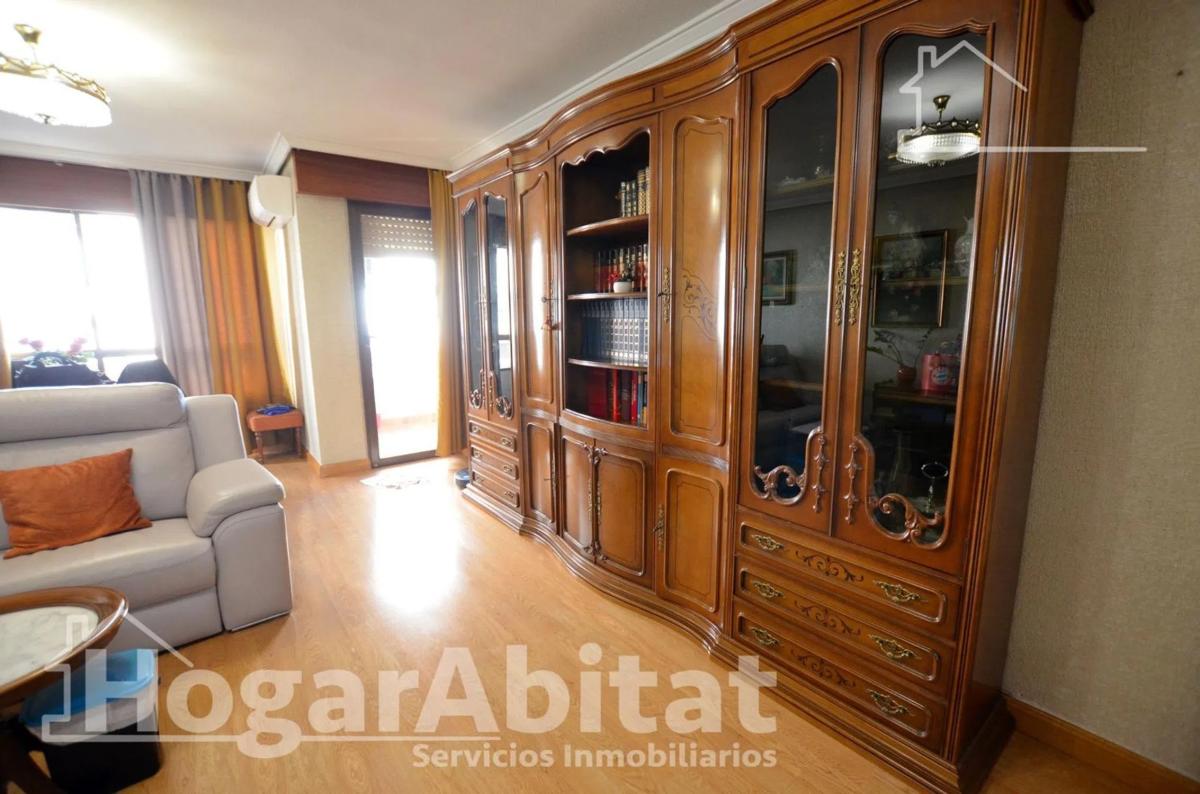 Sale of apartment in Calle del Alcalde Alfonso de Rojas, Alicante
 photo 4