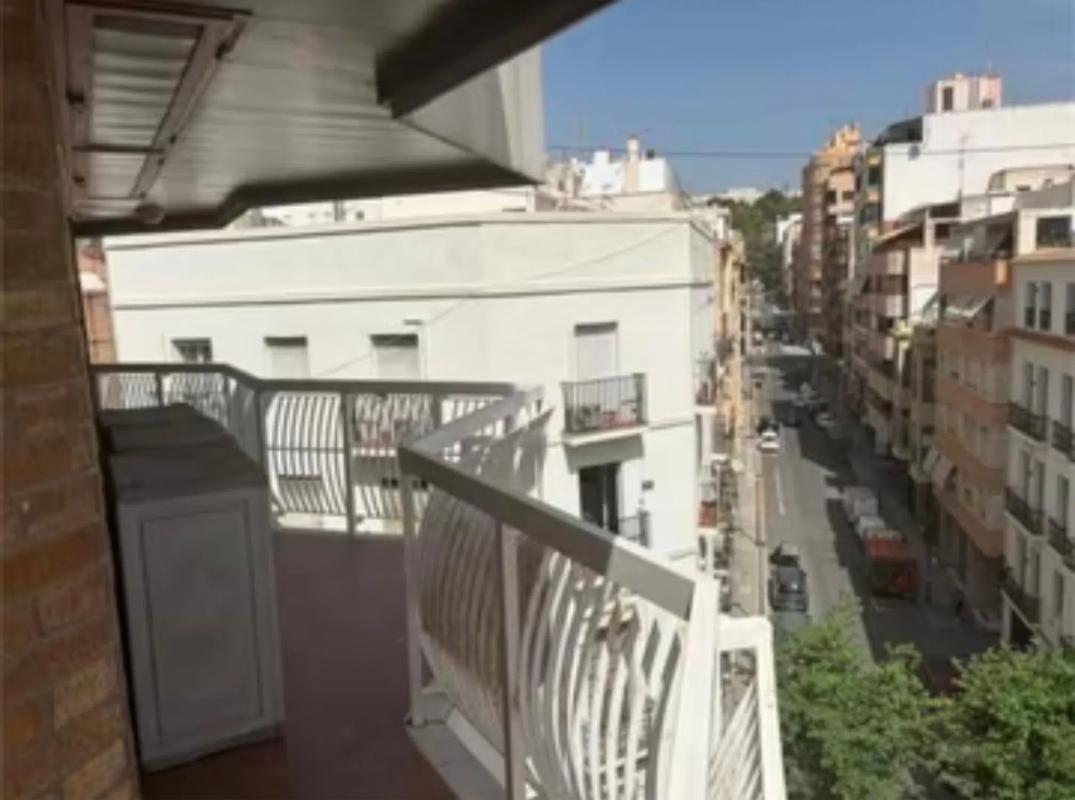 Sale of apartment in Calle Belando, Alicante
photo 3