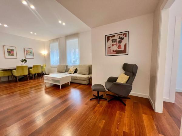 Apartment for sale in  Plaza de los Luceros, Alicante photo 1