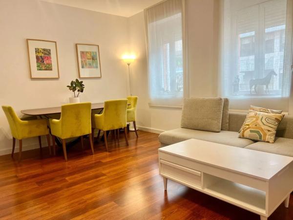 Apartment for sale in  Plaza de los Luceros, Alicante photo 3