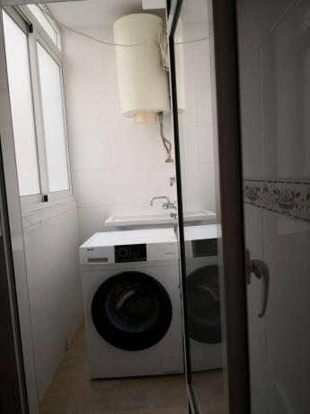 Apartment for sale in  Barrio Centro Tradicional, Alicante photo 2