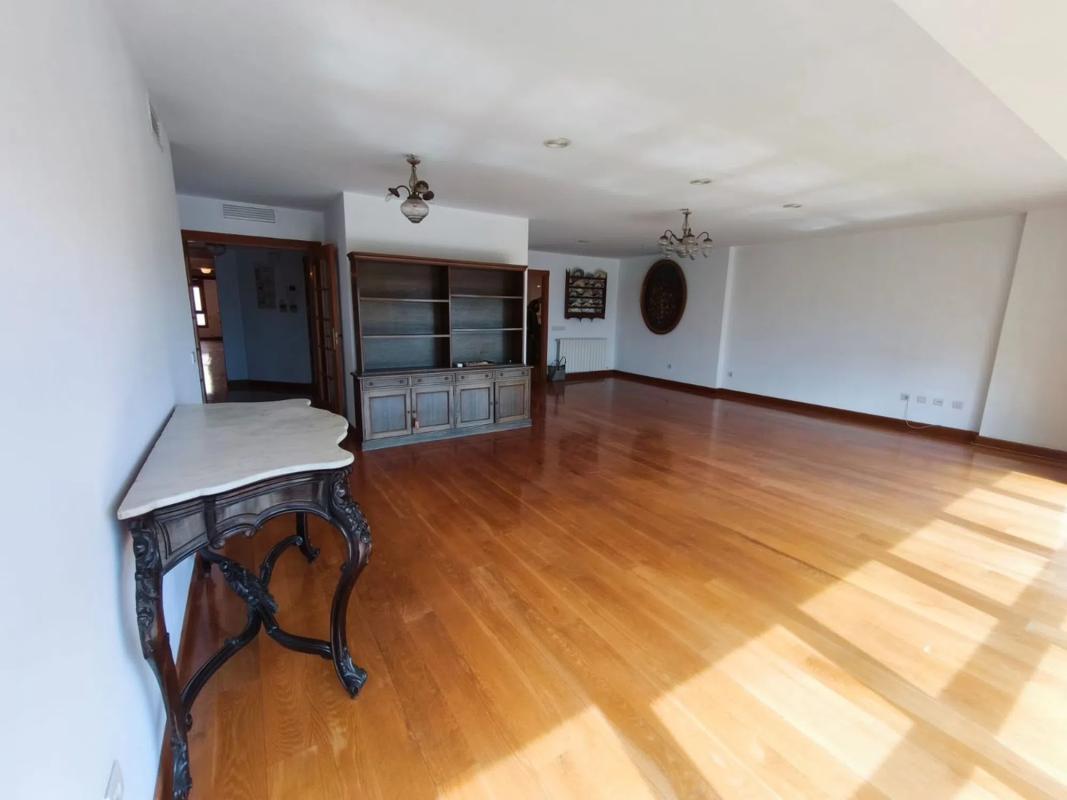 Sale of apartment in Avenida de Ramón y Cajal, 12, Alicante
photo 5