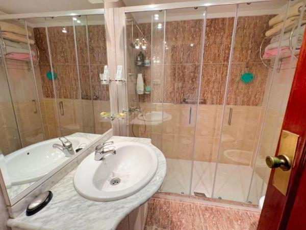 Apartment for sale in  Plaza Paseíto Ramiro, 3, Alicante photo 3