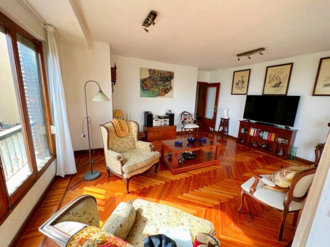 Продажа квартиры на Plaza Paseíto Ramiro, 3, Аликанте / Алакант
 photo 5