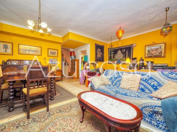 Apartment for sale in  Calle Pintor Lorenzo Casanova, Alicante photo 4