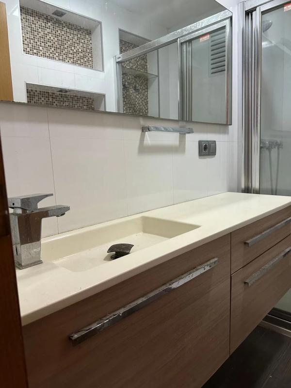 Sale of apartment in Calle Pintor Aparicio, Alicante
 photo 3