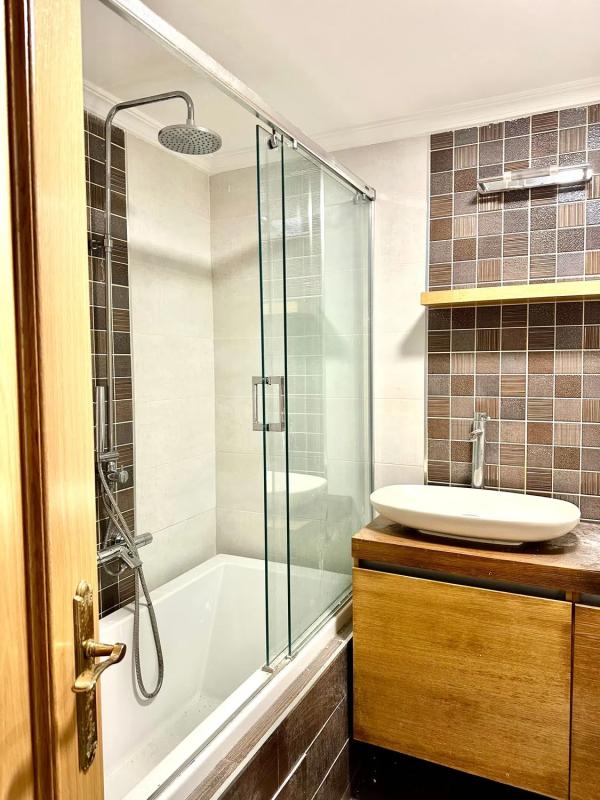 Sale of apartment in Calle Pintor Aparicio, Alicante
 photo 4