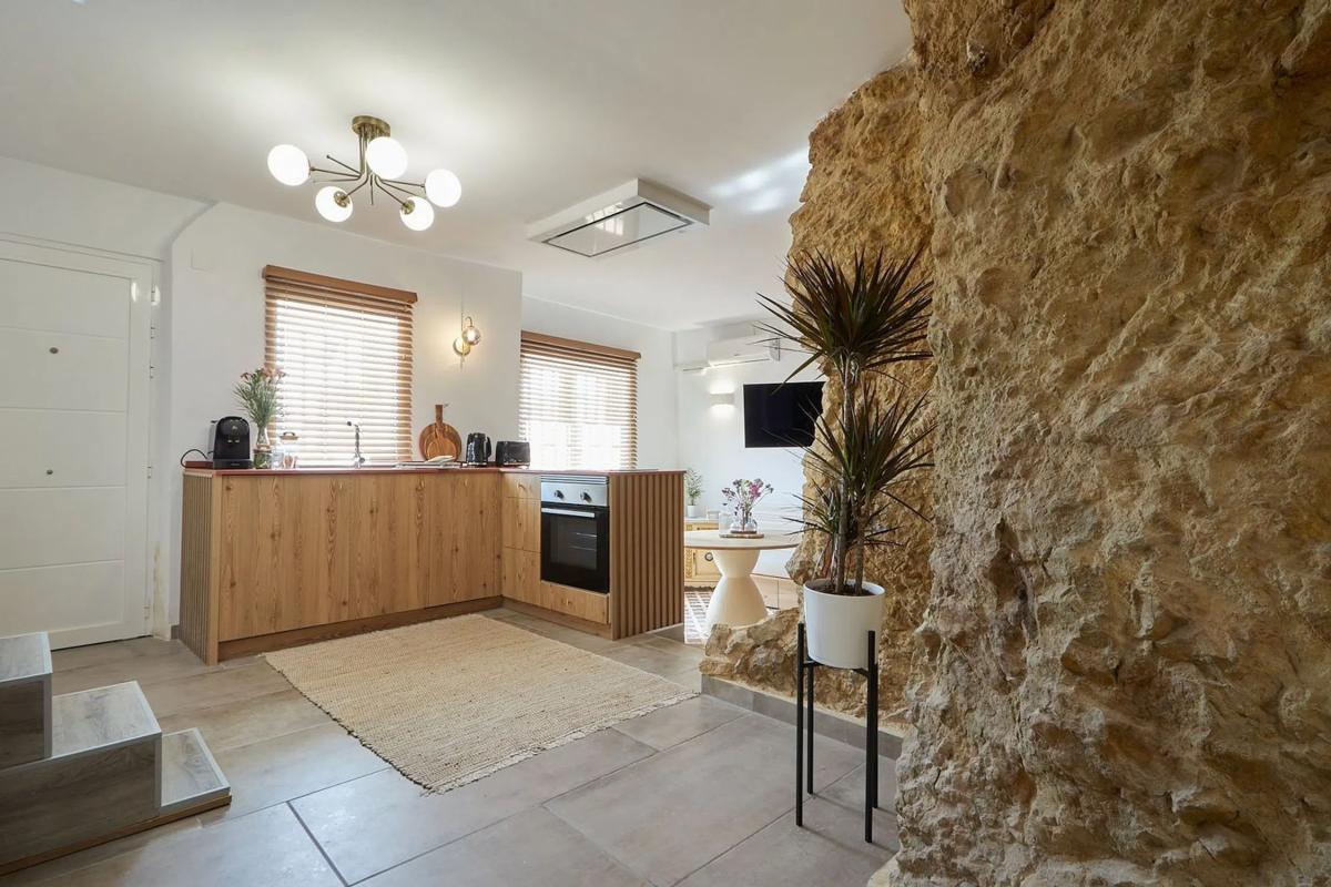 Venta de chalet independiente en Barrio Casco Histórico-Santa Cruz, Alicante / Alacant
 photo 5