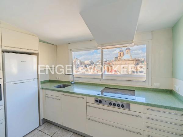 Penthouse for sale at  Calle María Josefa Ágreda y Muñoz, 2, Alicante photo 1