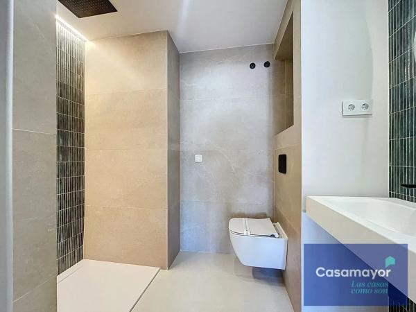 Apartment for sale in  Avenida Alfonso El Sabio, Alicante photo 3