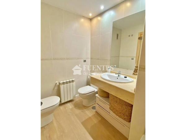 Apartment for sale in  Avenida General Marvá, Alicante photo 1