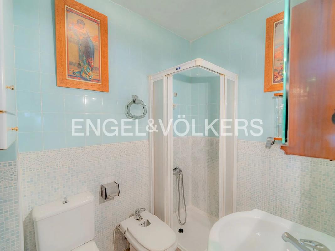 Продажа квартиры на Calle Castaños, Аликанте / Алакант
photo 3