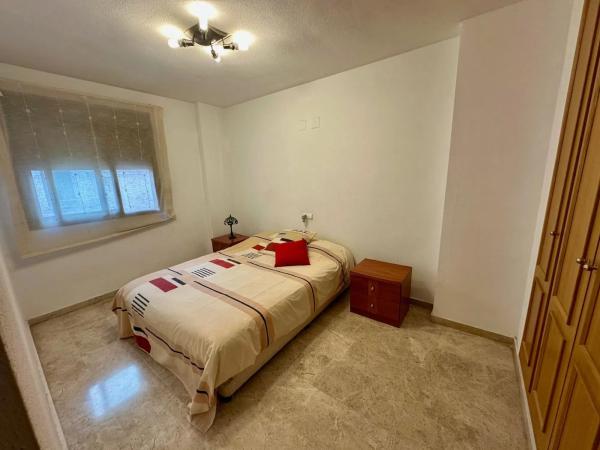 Apartment for sale in  Barrio Mercado, Alicante photo 1