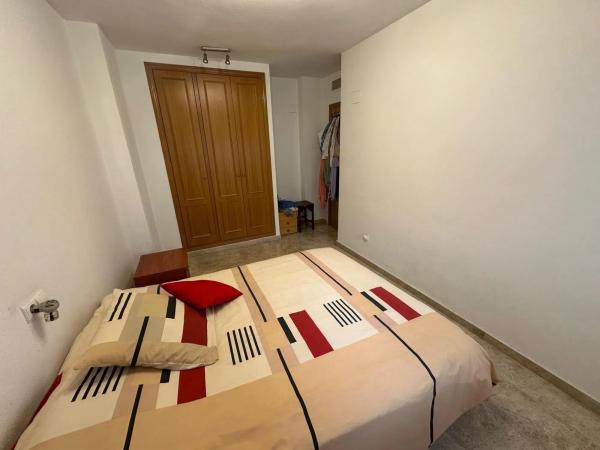Apartment for sale in  Barrio Mercado, Alicante photo 2