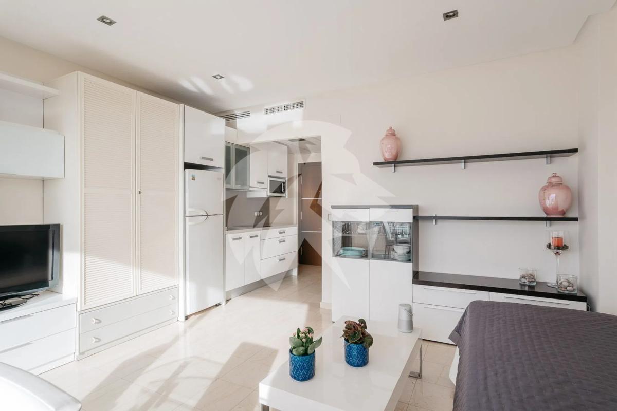 Venta de estudio en Calle Poeta Vila y Blanco, Alicante / Alacant photo 2