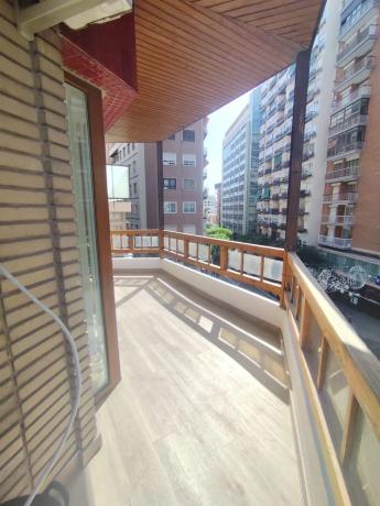 Venta de piso en Barrio Casco Histórico-Santa Cruz, Alicante / Alacant
thumbnail 2