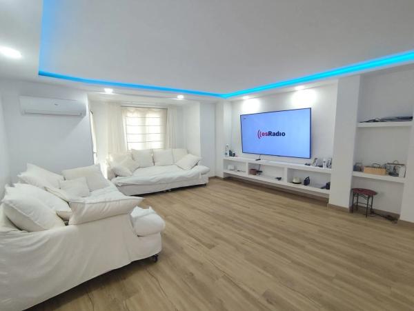 Venta de piso en Barrio Casco Histórico-Santa Cruz, Alicante / Alacant
 photo 4