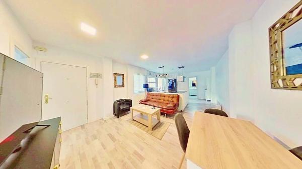Квартира на продажу на  Calle Pintor Velazquez, 35, Аликанте / Алакант photo 1