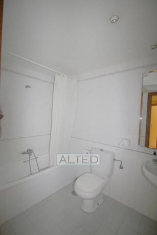 Квартира на продажу на Avenida Oscar Espla, Аликанте / Алакант photo 1