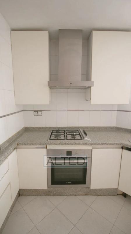 Продажа квартиры на Avenida Oscar Espla, Аликанте / Алакант
photo 2