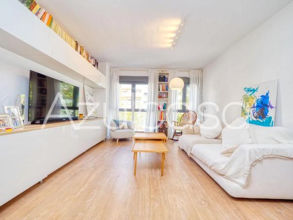 Apartment for sale in Avenida General Marvá, Alicante thumbnail 2