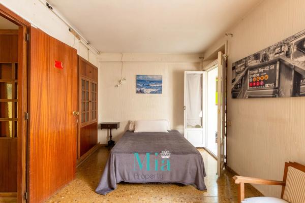 Apartment for sale in Barrio Ensanche-Diputación, Alicante thumbnail 1