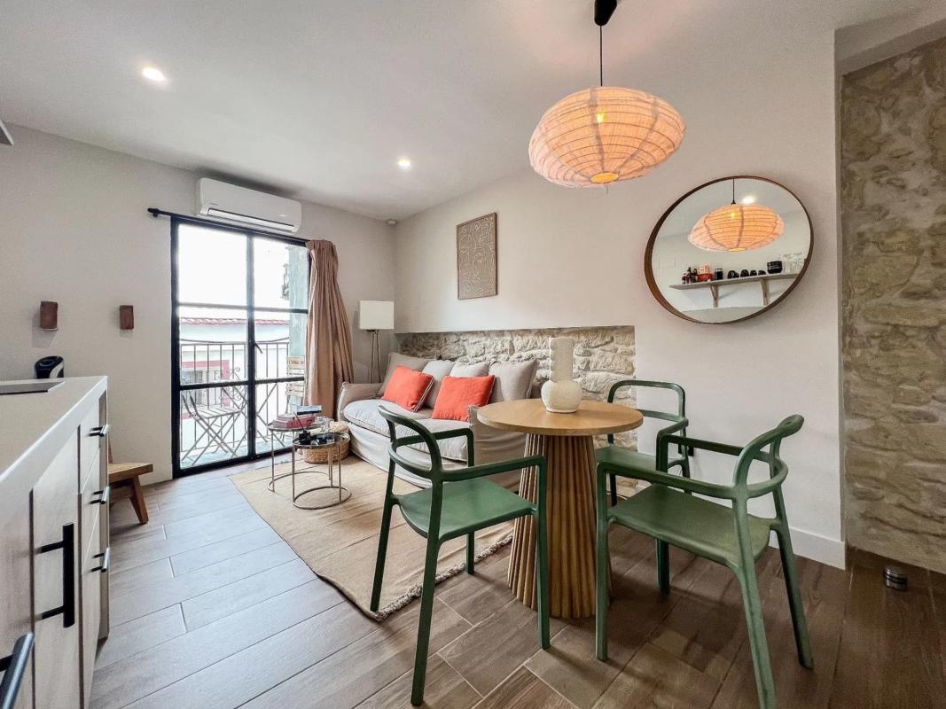 Venta de chalet independiente en Barrio Casco Histórico-Santa Cruz, Alicante / Alacant
 photo 4