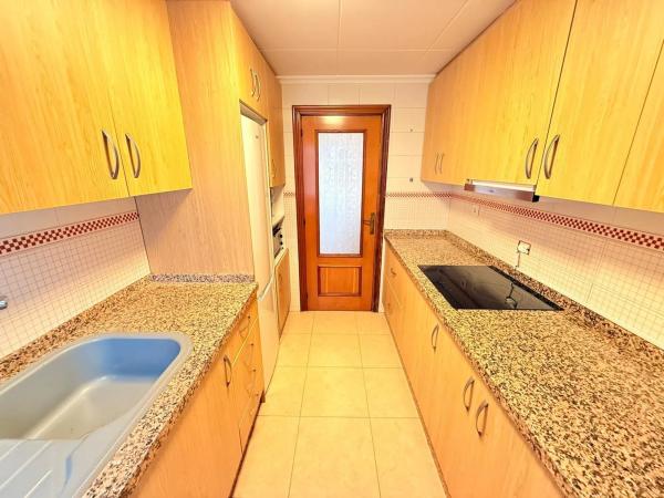 Квартира на продажу на  Avenida Oscar Espla, Аликанте / Алакант photo 4