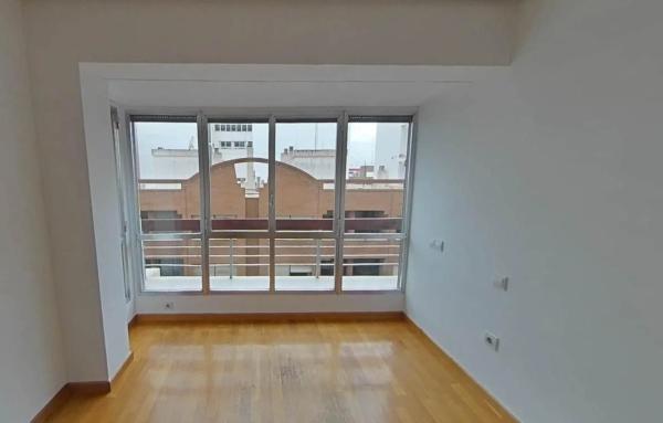 Квартира на продажу на Avenida de Ramón y Cajal, Аликанте / Алакант photo 1
