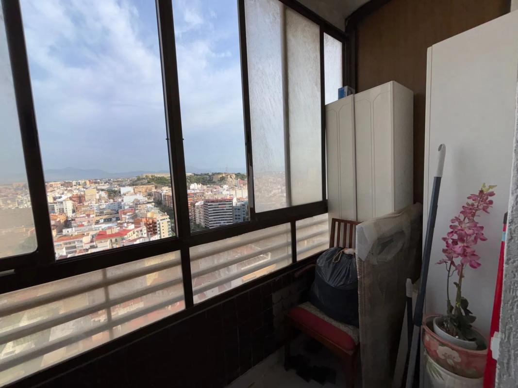 Venta de estudio en Calle Poeta Vila y Blanco, Alicante / Alacant photo 4