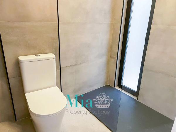 Квартира на продажу на Calle Italia, 4, Аликанте / Алакант photo 1