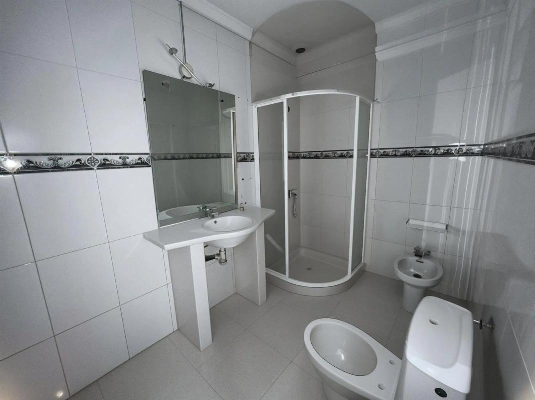 Venta de chalet adosado en Barrio Ciudad de Asís - Font-Calent - El Bacarot , Alicante / Alacant photo 3