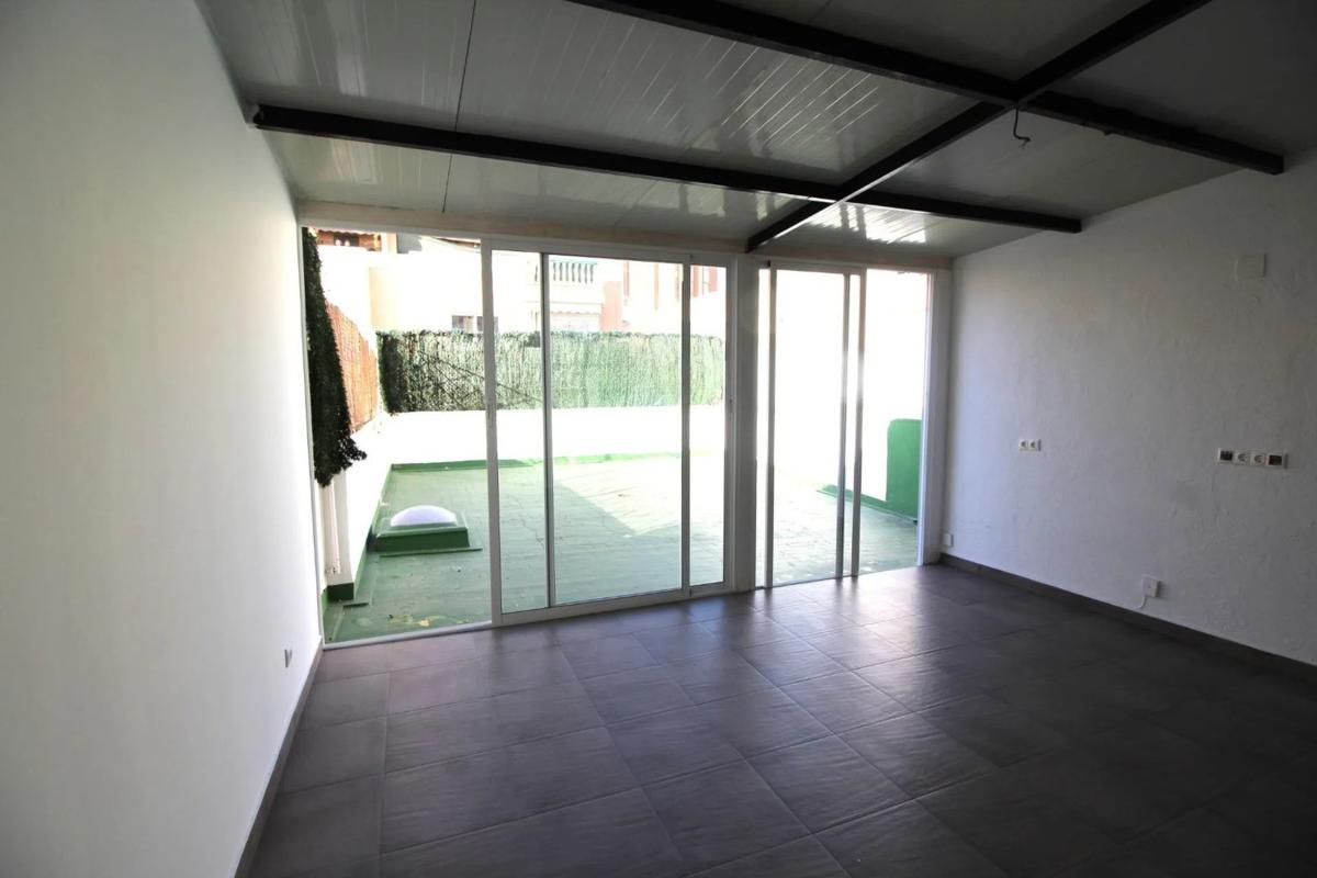 Продажа отдельного шале в Barrio Los Ángeles, Аликанте / Алакант photo 1