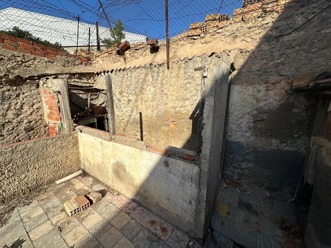 Venta de chalet independiente en Calle la Nucía, Alicante / Alacant
photo 4