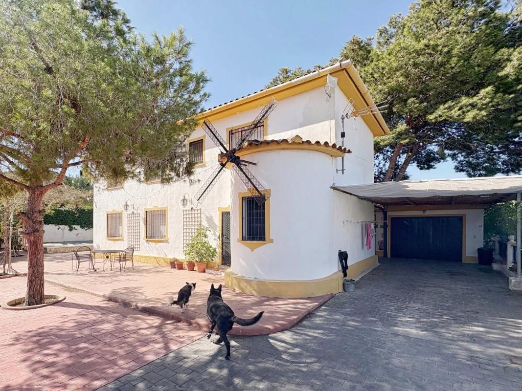 Venta de chalet independiente en DS VALLONGA, 14, Alicante / Alacant
photo 3
