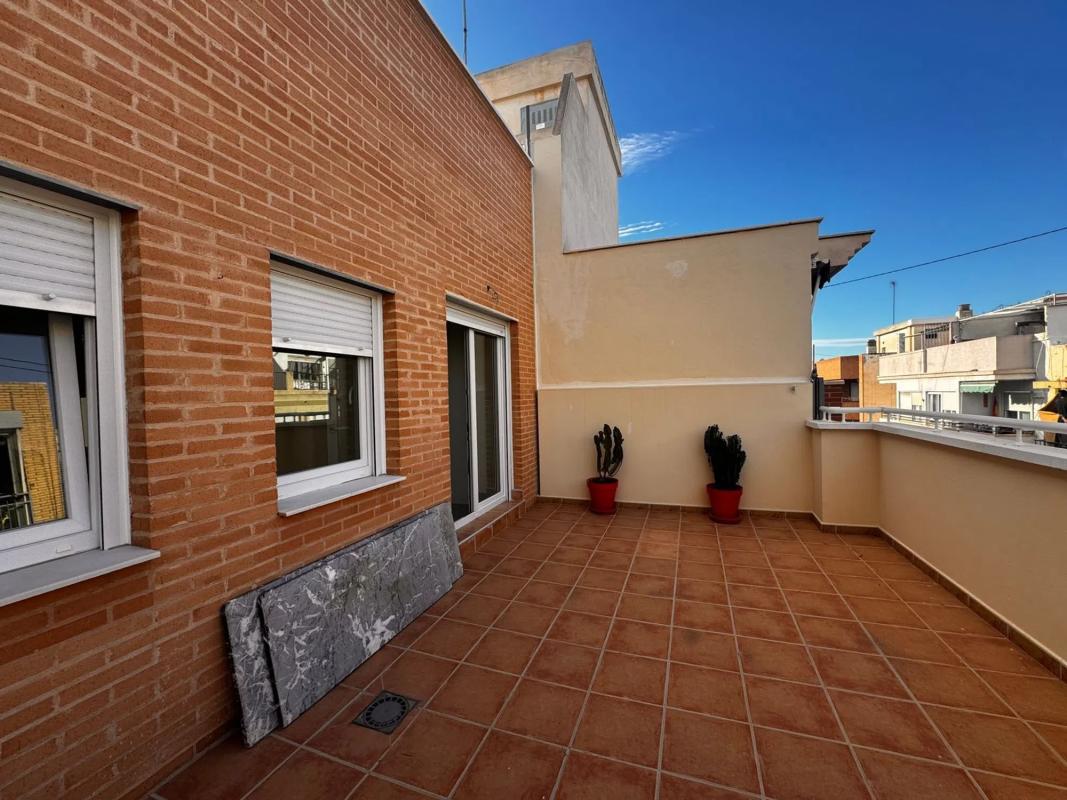 Venta de ático en  Calle General Espartero s/n, Alicante / Alacant photo 2