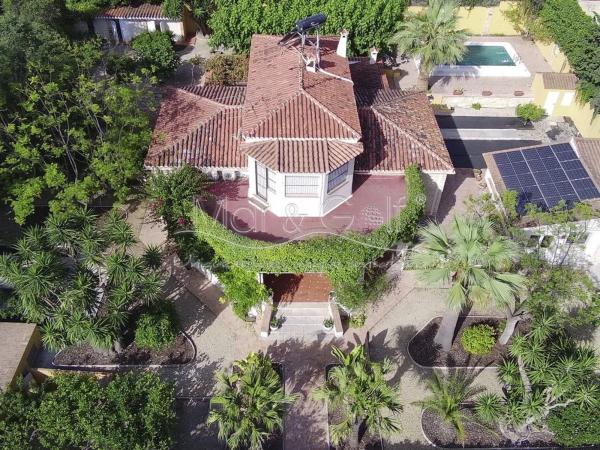 Independent chalet for sale in Calle Doctor Fleming, Alicante
photo 1