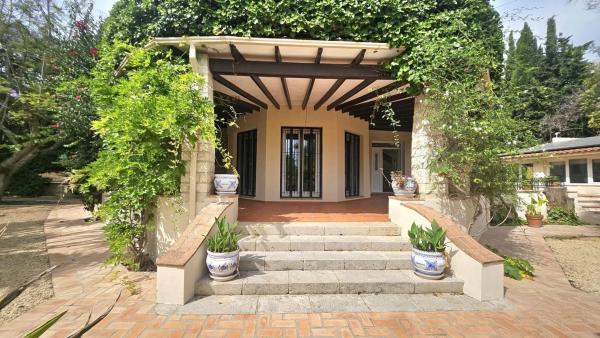 Chalet independiente en venta en Barrio Vistahermosa, Alicante / Alacant
 photo 3