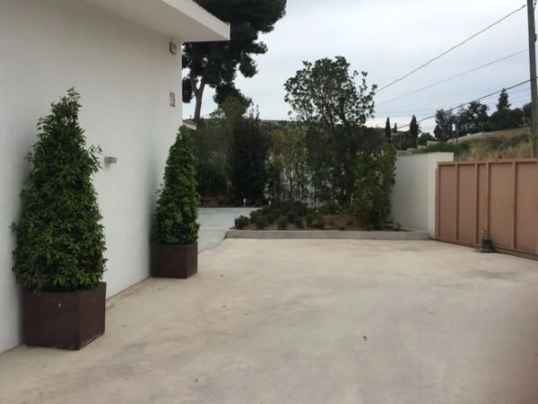 Chalet independiente en venta en Barrio Vistahermosa, Alicante / Alacant
thumbnail 2