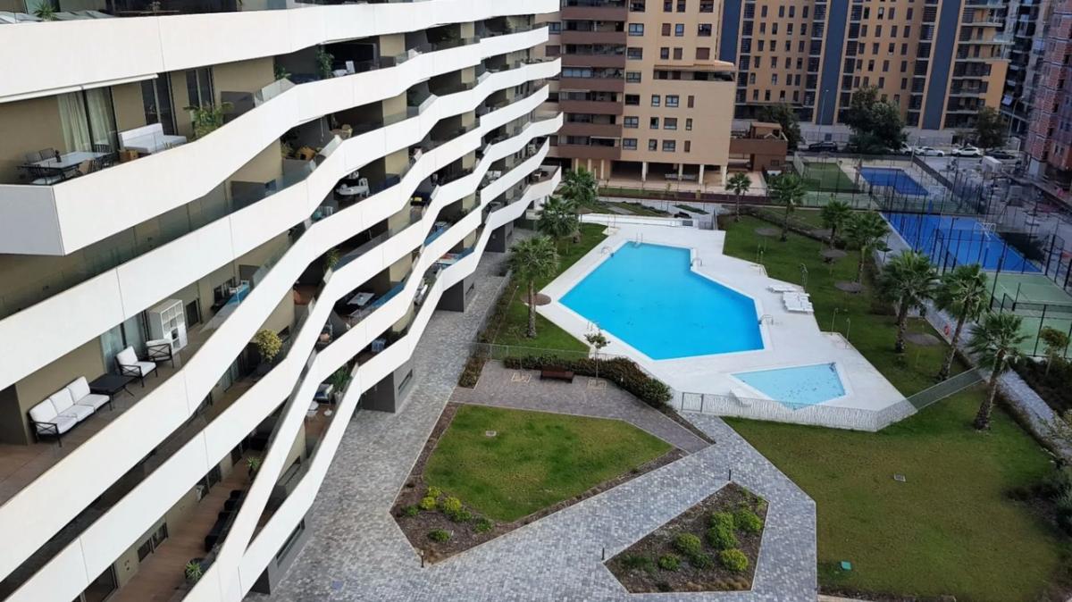 Sale of apartment in Maestro José Garberí Serrano, Alicante
photo 3