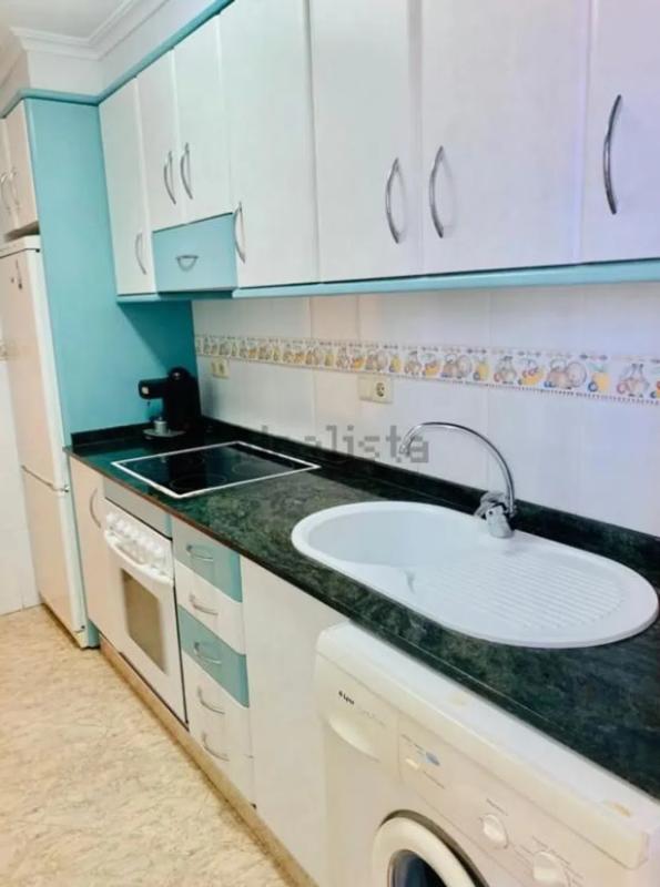 Sale of apartment in Avenida de Niza, Alicante
 photo 5