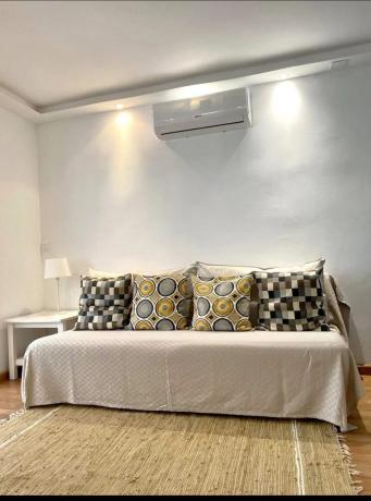 Apartment for sale in  Avenida de Cataluña, Alicante photo 4