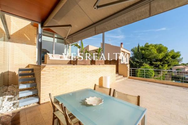 Chalet independiente en venta en Barrio Cabo de las Huertas, Alicante / Alacant
 photo 4