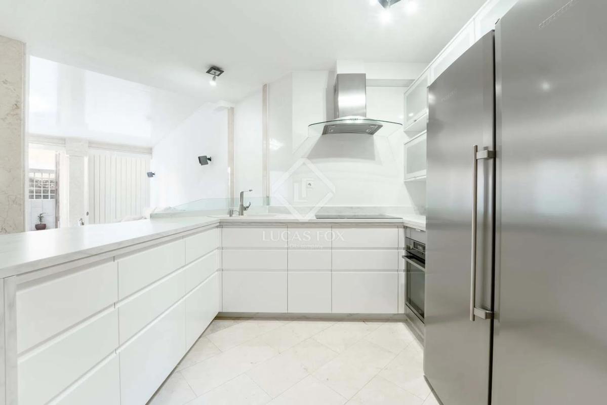 Venta de chalet adosado en Avenida Santander , Alicante / Alacant photo 3