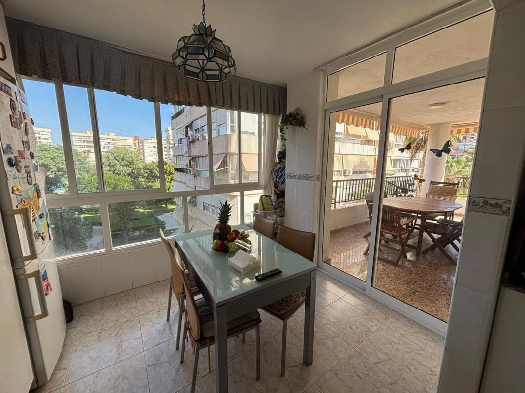 Venta de piso en Barrio Playa de San Juan, Alicante / Alacant
 photo 5
