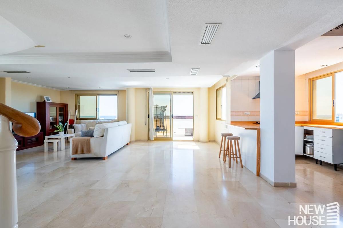 Venta de duplex en Avenida de Cataluña, Alicante / Alacant photo 3