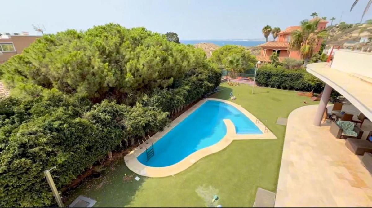 Продажа отдельного шале в Barrio Cabo de las Huertas, Аликанте / Алакант photo 1