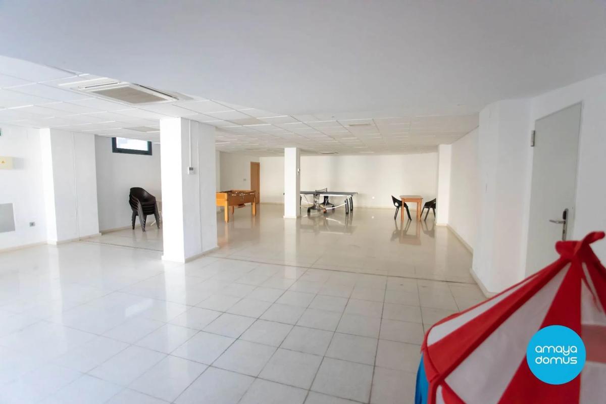 Venta de piso en Avenida de les Nacions, Alicante / Alacant
photo 4